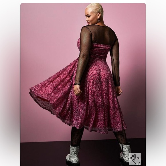 Elegant Pink Strapless Dress - Picture 16 of 16